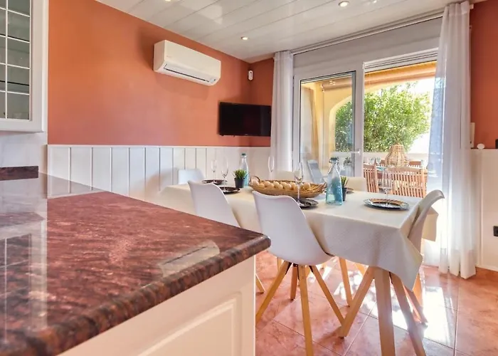 Costacabana - Summertime יורט דה מאר